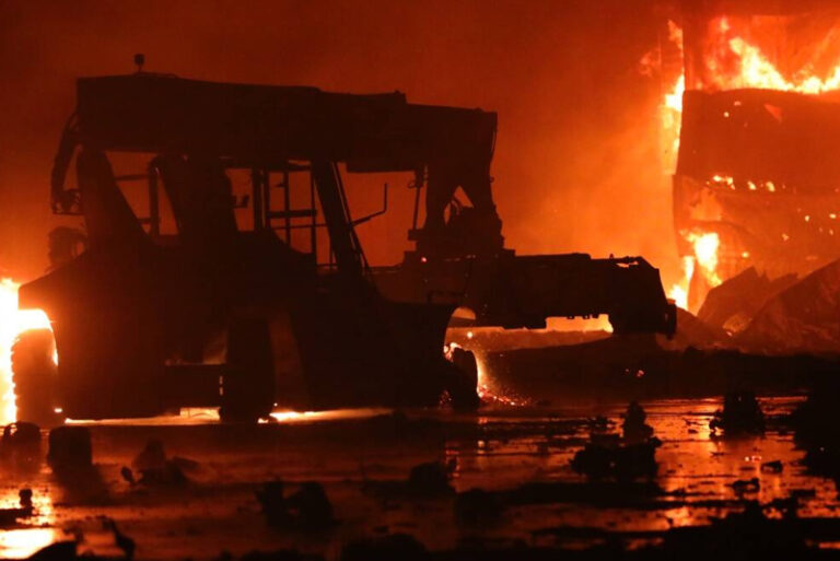 बंगलादेशमा रासायनिक कन्टेनर डिपोमा आगलागीमा ४० जनाको मृत्यु